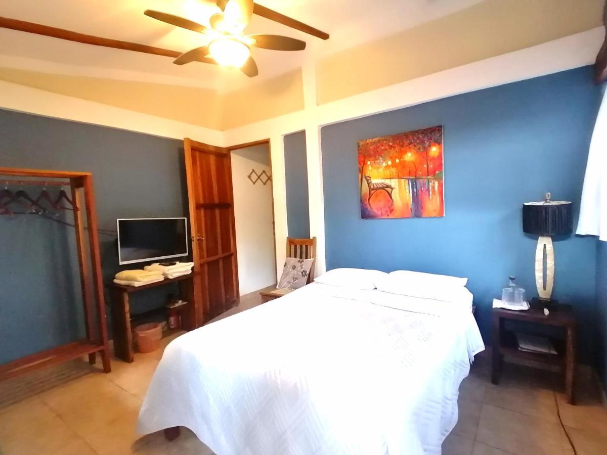 Xalli Beach Hotel Altagracia Екстер'єр фото