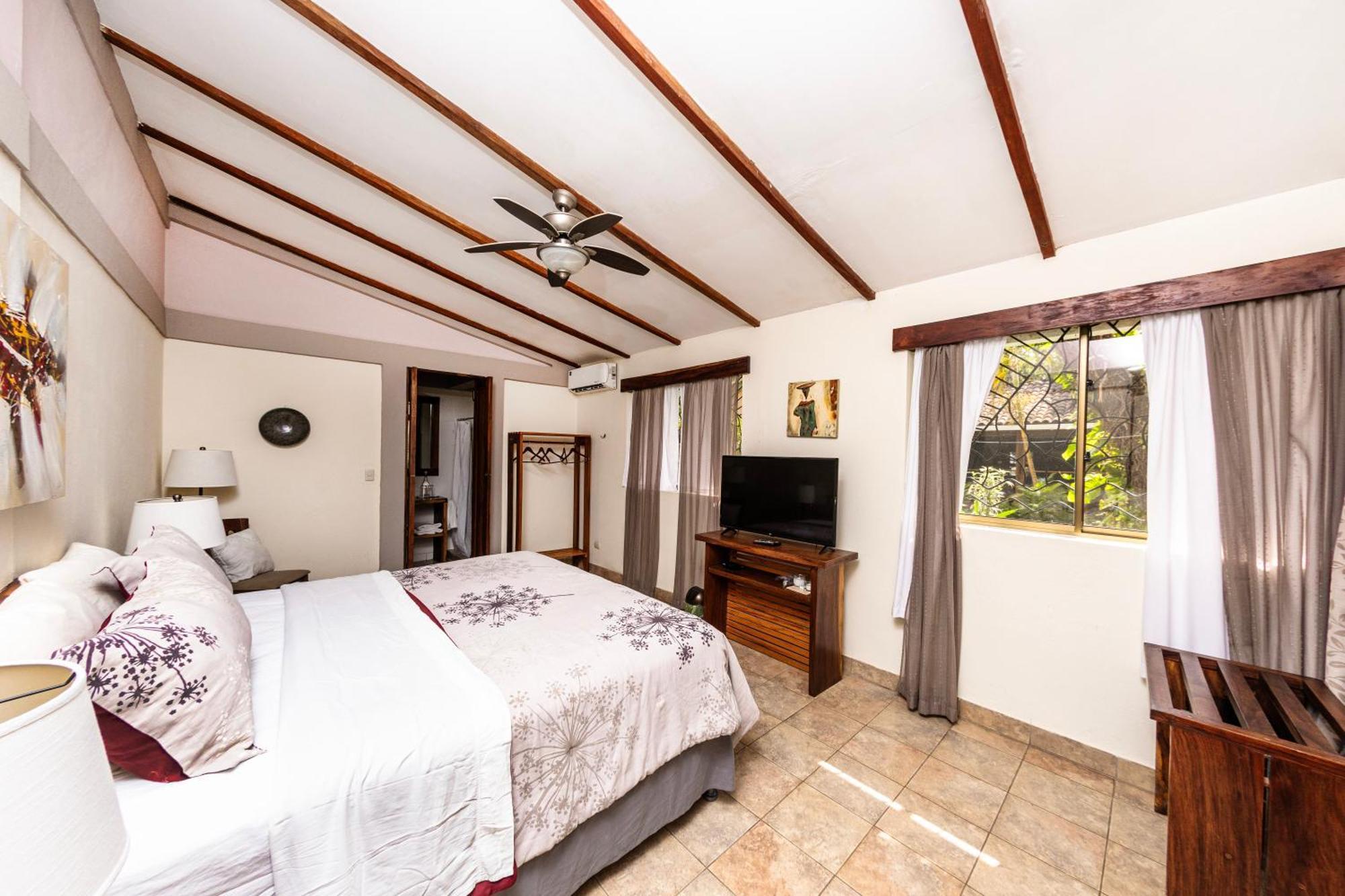 Xalli Beach Hotel Altagracia Екстер'єр фото